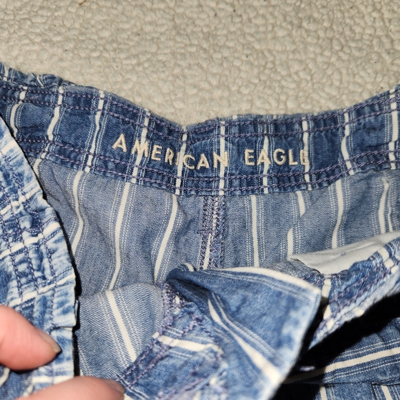 American Eagle Striped Blue Paper Bag Tie Waist High Rise MOM Shorts‎ Size 12 - Picture 7 of 11
